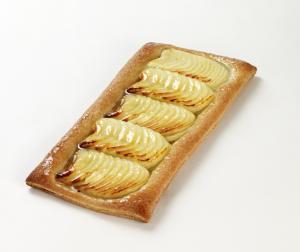 Sweet puff pastry pear strip 